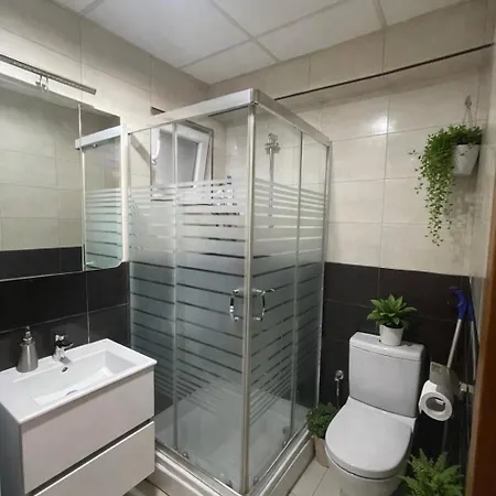 Cozy Art In The Heart Of