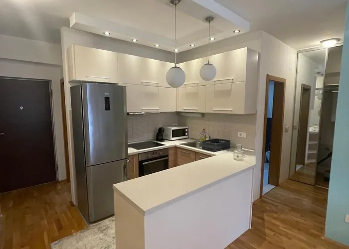 Cozy Art In The Heart Of 아파트 스코페